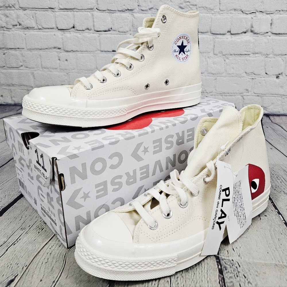 CONVERSE x COMME DES GARCONS PLAY | unisex high top lace-up heart sneakers